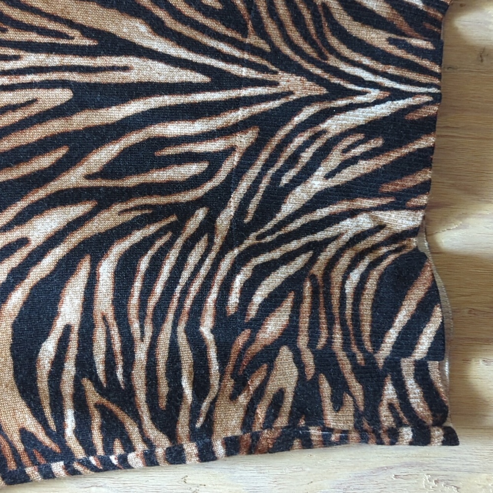 WHBM brown zebra print cardigan with 3/4 sleeve - Picture 5 of 7